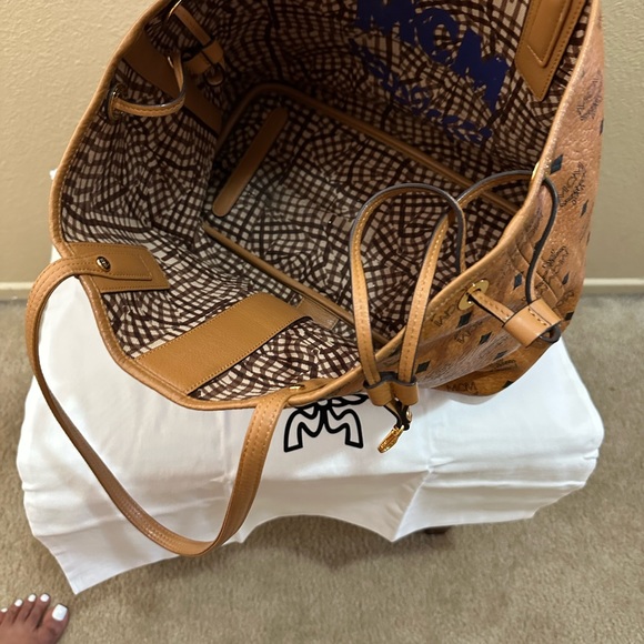 MCM Handbag Authentic - Picture 5 of 11